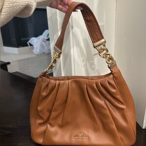 MICHAEL KORS ORANGE PURSE